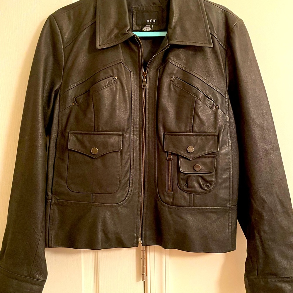 A.N.A Women’s Biker Leather Jacket size L In EUC